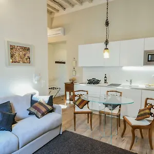  Apartamento Oltrarno's Sweet Rose - Free Parking!